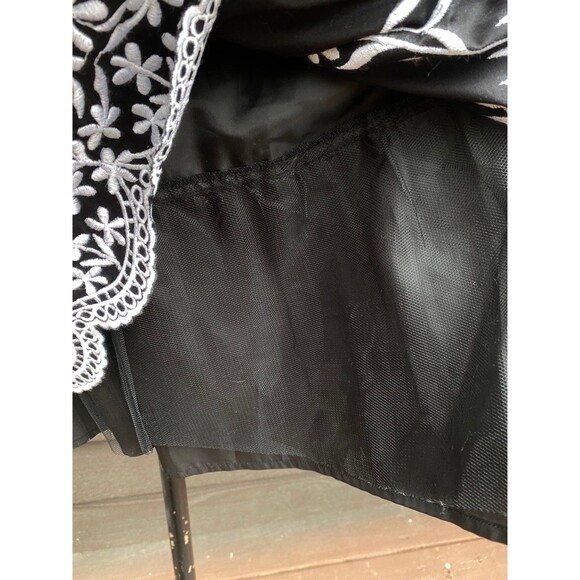 S.L.Fashions Dress 12 Revenge TV Style Charlotte Grayson Black White Embroidered - Picture 12 of 12